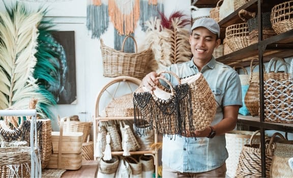11 Unique Ecommerce Business Ideas in India 8 sell-handmade-items